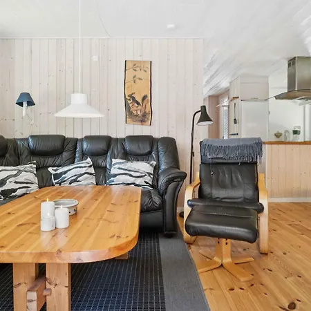 Holiday home Lovely In Arrild Ferieby
